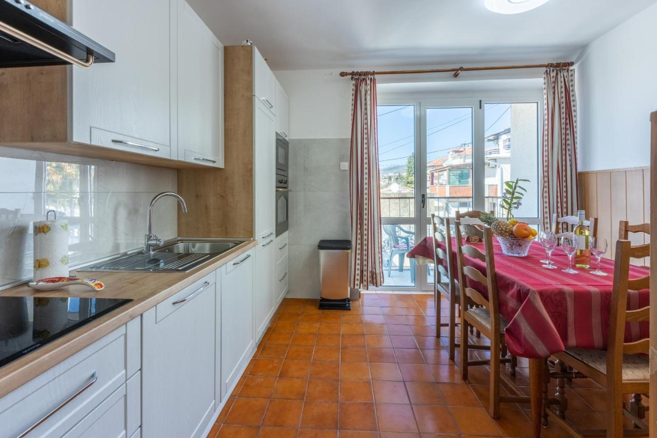 Apartment Mira "Pet Friendly" Цриквеница Экстерьер фото